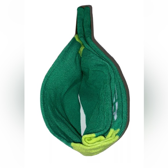 Kiss Me I’m Irish Crew Socks 1 Pair Men 6-12 Green White w Clover ☘️ Vintage Red - Picture 7 of 9